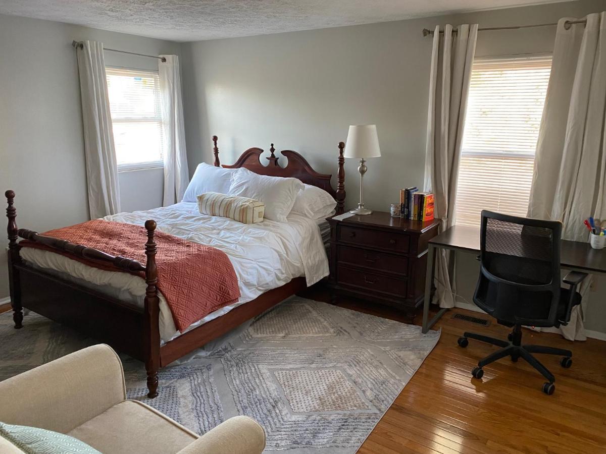 Upgraded, Beautiful 4 Bd Colonial In シルバー・スプリング エクステリア 写真